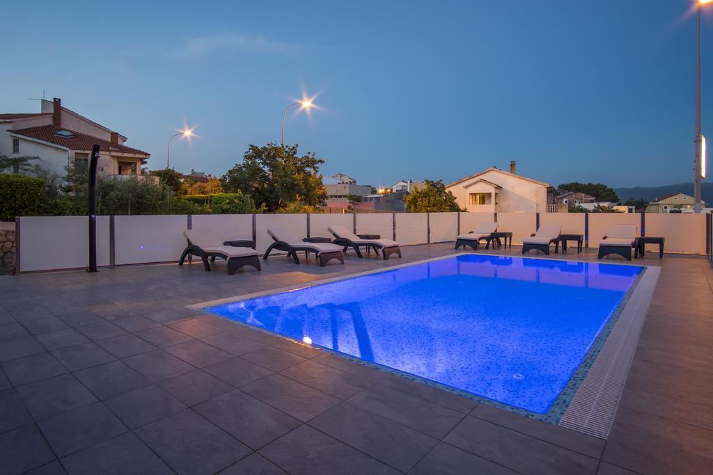 Apartments & Rooms Krk Krk Island Dış mekan fotoğraf