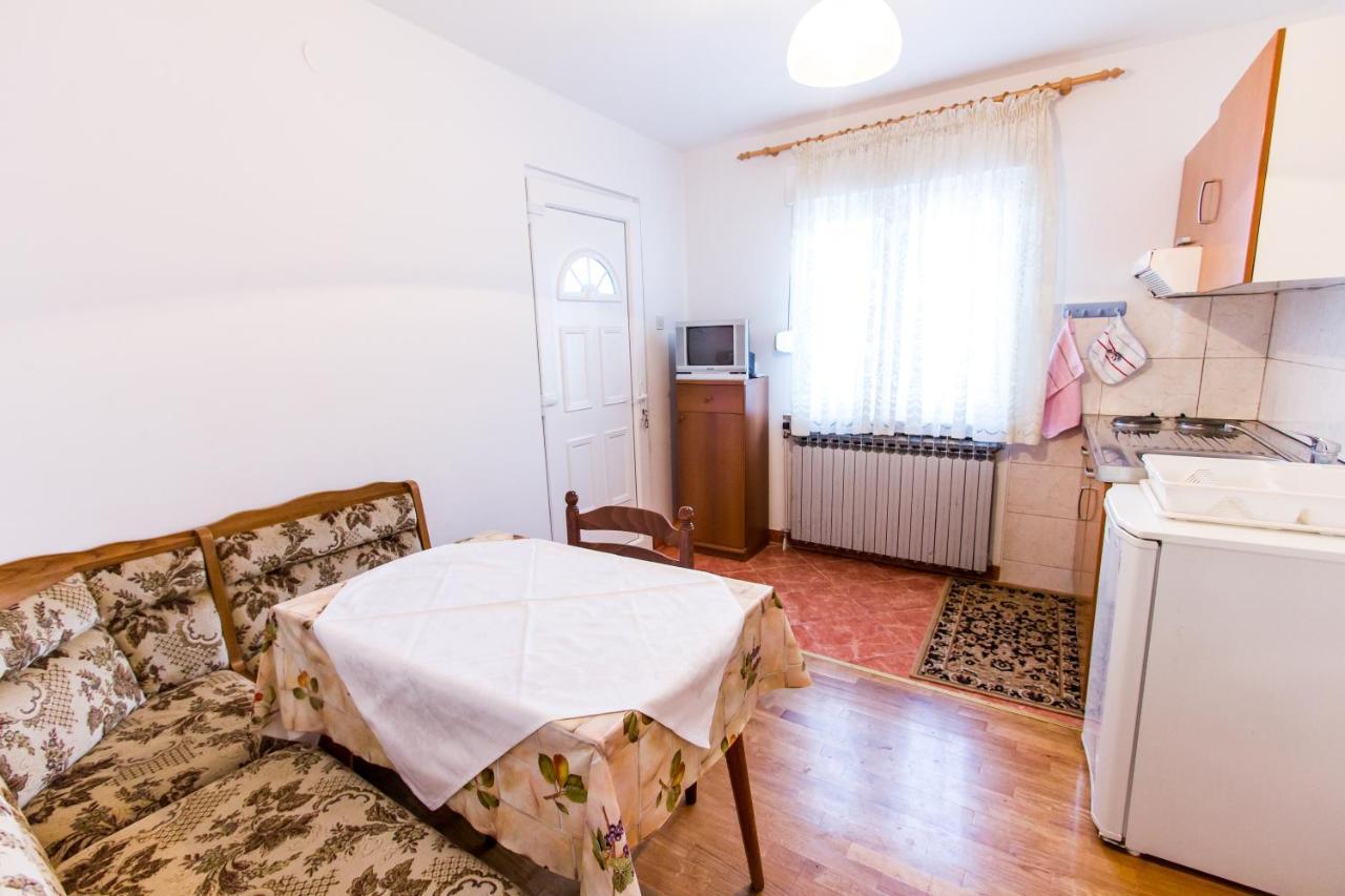 Apartments & Rooms Krk Krk Island Oda fotoğraf